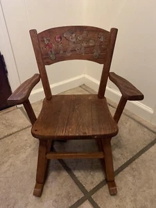 VINTAGE SMALL CHILD'S WOODEN ROCKING CHAIR WITH MUSICAL CHIME BOX Hand Painted - Picture 1 of 12