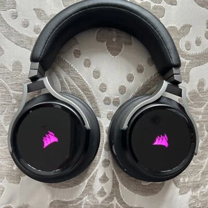 Corsair Virtuoso RGB Inalámbrico SE en Gris Pistola/Negro (solo Auriculares) RDA0022 - Imagen 1 de 9