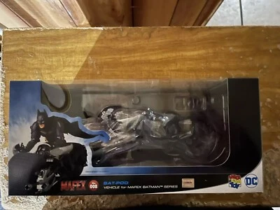 Figura PVC Batpod Caballero Oscuro MAFEX de Japón Foto 1 de 3