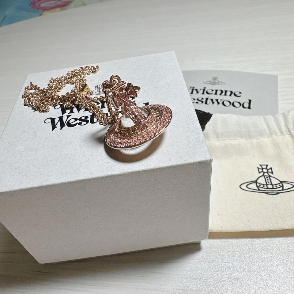 Autentica collana Vivienne Westwood SORADA ORB direttamente dal GIAPPONE - Immagine 1 di 3