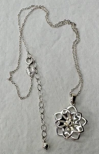 FAS Sterling Silver Flower Pendant Necklace THAI 925 Lightweight Chain 13-15" - Picture 1 of 8