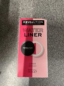2 Makeup Revolution Relove Water Activated Liner - Distinction (6.8 g) Pink - Picture 1 of 4