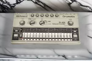 Roland TR-606 Drumatix Batería Analógica De Colección Computadora de Japón - Imagen 1 de 6