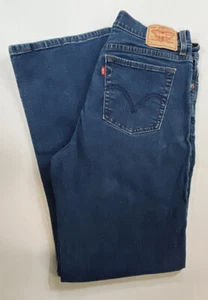 Levis Womens 512 Perfectly Slimming Boot Cut Medium Blue Denim Size 14S - Picture 1 of 11