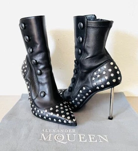 Alexander McQueen schwarze Stiefeletten mit Spikes Größe 37 - Bild 1 von 14