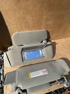 ⚡️00-06 CHEVY TAHOE OEM AVALANCHE YUKON ESCALADE SURBURBAN SUN VISOR SUNVISORS⚡️ - Picture 1 of 6