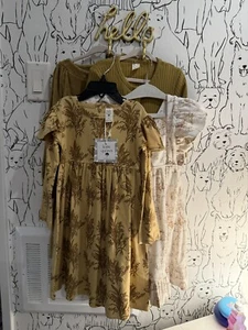 kate quinn | 100% organic cotton | lion | wheat| mustard yellow| 5y - Picture 1 of 5