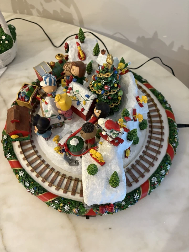 Danbury Mint Peanuts Christmas Wonderland Woodstock Train Station Lighted - Image 1 of 4