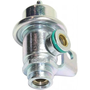 For Chevy Trailblazer/Trailblazer EXT Fuel Pressure Regulator 2002 03 04 2005 - Picture 1 of 6