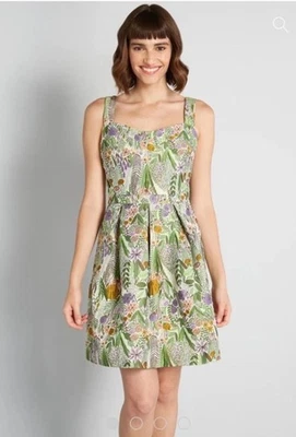 ModCloth Garden Floral Jacquard Fit & Flare Dress Womens 2 Sleeveless Pockets - Image 1 of 4