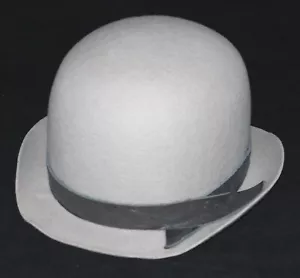NWT BRUNELLO CUCINELLI WOMANS BOWLER HAT 100% WOOL FELT & LEATHER Appliqué L - Picture 1 of 8