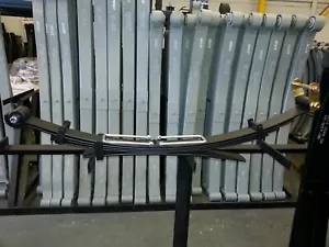 1 X MITSUBISHI L200 B40 REAR LEAF SPRING 2006 ON WITH FITTING KIT - Picture 1 of 1