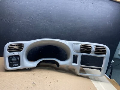 1998 to 2005 Chevrolet S10 Blazer Dash Bezel Cluster Speedometer Radio O6862 DG - Image 1 of 4