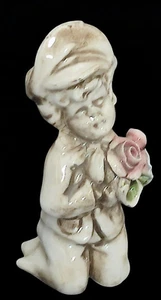 Statuina bambina che prega in porcellana , particolare stile macabro ,rarissima - Imagen 1 de 10