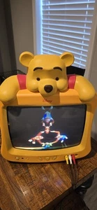 Disney Winnie The Pooh CRT 13 Inch TV  1 Remote Preowned Works Tested - Picture 1 of 11