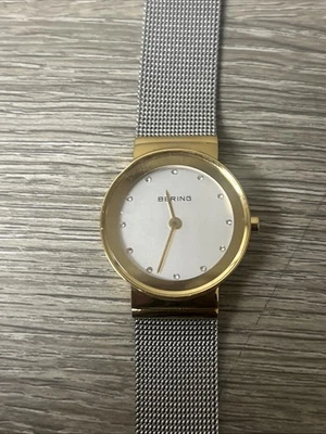 Reloj Bering 10126-001 para mujer 25 mm S/acero malla milanesa cristal acento Foto 1 de 3