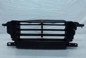 PO#25 NEW OEM 2022-2024 Lincoln Navigator Radiator Shutter Control NL7Z-8475-C - Picture 1 of 7