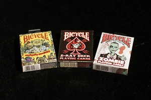 Paquete de 3 cartas zombi zombificadas baraja horror gran miedo mal sangre bicicleta - Imagen 1 de 1