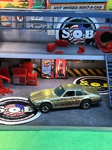 Hot Wheels Blackwalls 1977 Jaguar XJS 1:64 Gold Diecast USED VG Condition - Picture 1 of 7