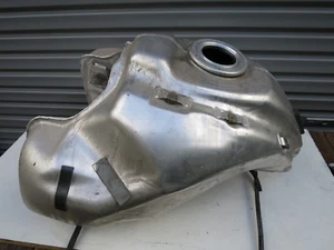 FUEL/PETROL/GAS TANK BMW R1100S 05 PART NR. 16112328059 WRECKING COMPLETE BIKE - Picture 1 of 3