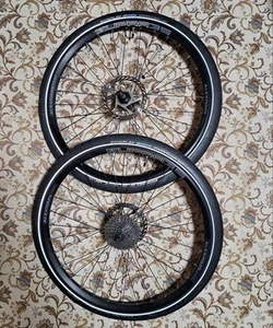 Wheels On The Surly Disc Tracker - Imagen 1 de 1