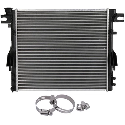 Radiator For 2007-2011 Jeep Wrangler with Universal Oil Hose Clamps Kit Foto 1 de 4