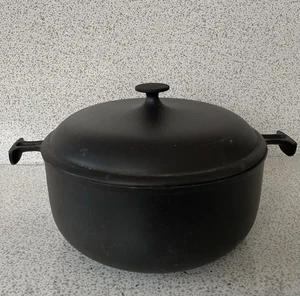 Vintage Rare Le Creuset Cast Iron  #29 Enzo Mari La Mama Dutch Oven Pot - Picture 1 of 6