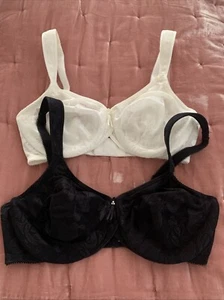 Lot of 2 Wacoal Bras 34D Style 85567 Awareness Underwire Ivory & Black - Picture 1 of 8