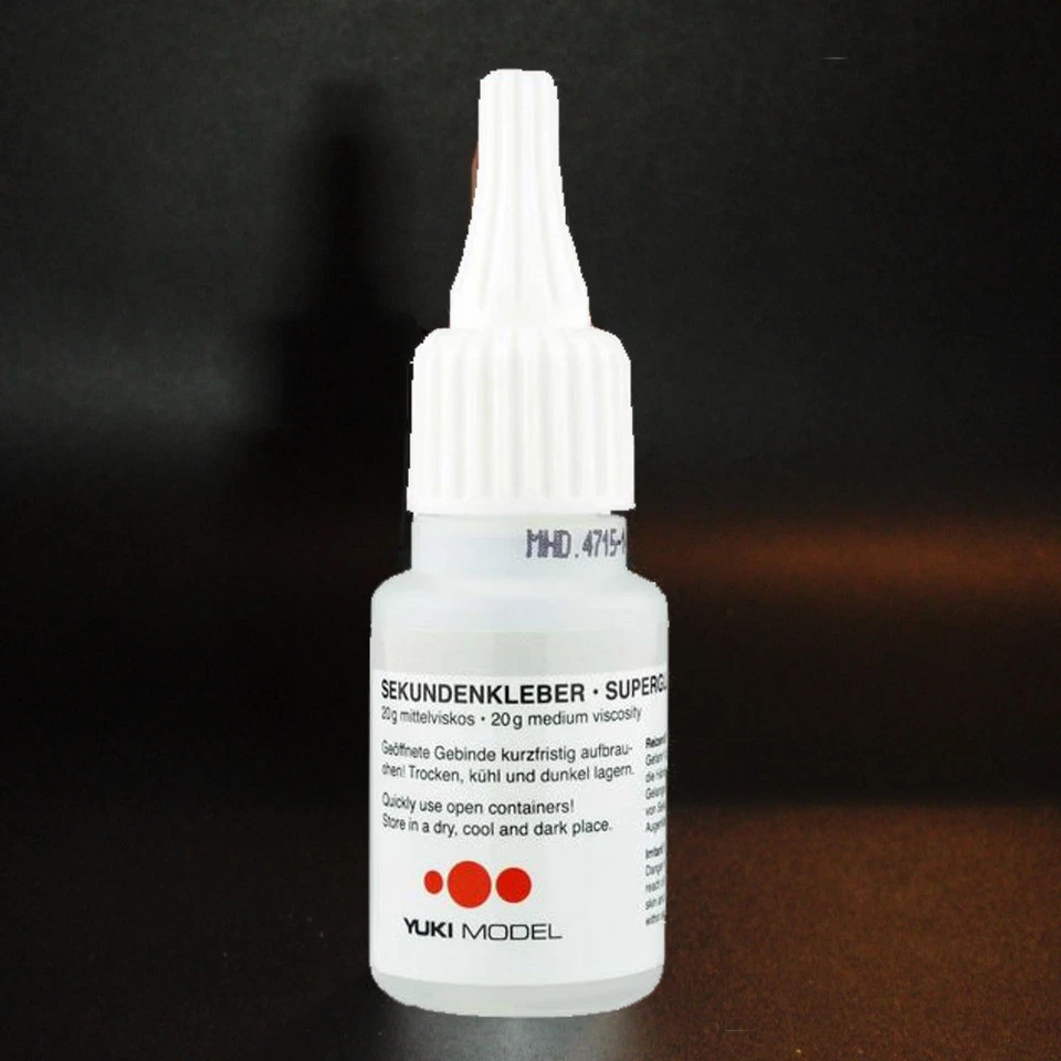 Sekundenkleber mittel-flüssig / mittelviskos 20ml (16,75 Euro/100ml) - Bild 1 von 1