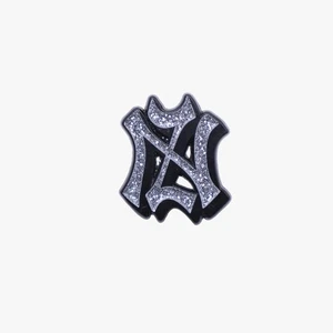Black Gray Ninizmallz NZ Graphic Pin - Picture 1 of 2