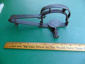 Antique S. NEWHOUSE ONEIDA COMMUNITY No.91 Steel Trap No Chain - Picture 1 of 11