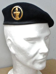 Béret des Transmissions avec son insigne et macaron t. 61 NEUF Armée Française - Imagen 1 de 1