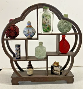 Estante miniatura de madera chino para jarrones-estatua-muebles 11 5/8”x11 3/8”x2 1/8” - Imagen 1 de 6