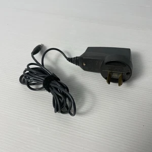 Genuine Nokia ACP-12A Charger 5.7V 800mA for 3310 6310i 7250i 6610 - Picture 1 of 4