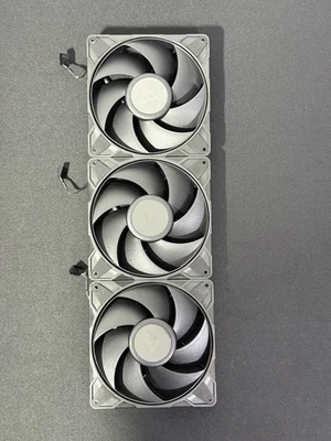 (3) Arctic P14 Pro PST CO PWM 140mm 2500rpm 4-Pin Case Fan (Black) - Image 1 of 4