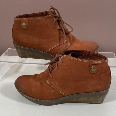 Womens CLARKS Wedge Suede Shoes/ Boots  Softwear - UK Size 5 - Image 1 of 4