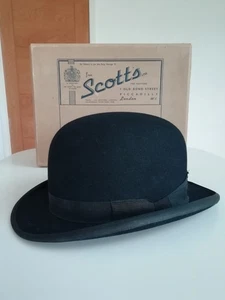 SCOTT & CO No 1 OLD BOND ST, BOWLER HAT + ORIGINAL BOX CIRC.1950s SIZE 22INCH - Picture 1 of 24
