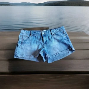 SO Shorts 13 Midi Rolled Cuff Distressed Denim Stretch Jean Shorts Jr - Picture 1 of 10