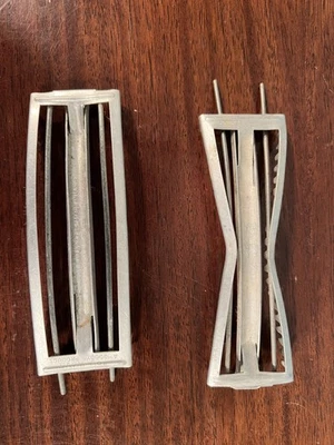 2 pinzas para el cabello raras TRU-WAVE aluminio onda para dedos forma rectangular y reloj de arena Foto 1 de 4