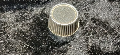 Chrysler Imperial Mopar 1971 1972 1973 ~ volumen de radio original/perilla de sintonización Foto 1 de 3