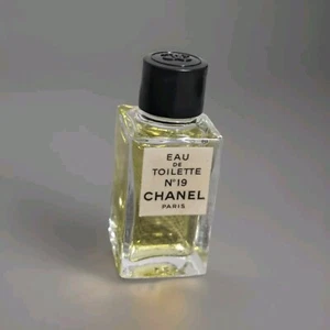 Vintage Chanel No. 19 Miniature Eau de Toilette 4ml/0.13 FL.OZ Splash Rare. - Picture 1 of 4