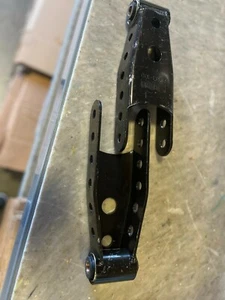 Chevrolet Silverado 3500HD 2001-­2010 Belltech Rear 3" Drop Shackles - Picture 1 of 5