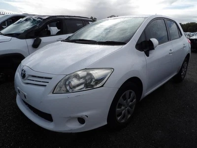 TOYOTA COROLLA ZRE152/153R 03/2007-10/2013 LEFT FRONT DOOR TRIM HATCHBACK - image 1 of 4