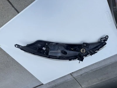 Passenger Side Headlight 2011 Nissan juke - Imagem 1 de 2