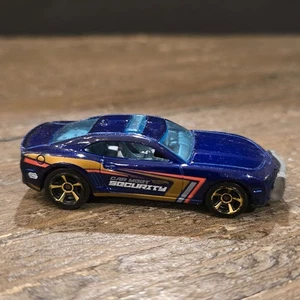 Blue Car Meet Security T9579 Hot Wheels Diecast Auto - Bild 1 von 7