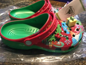 NUOVE scarpe zoccoli natalizi donna Crocs Disney Classic, taglia 9 (anche uomo taglia 7) - Foto 1 di 5