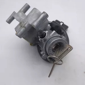 For TOYOTA COROLLA KE70 IGNITION SWITCH CYLINDER & 2 KEYS NOS - Picture 1 of 6