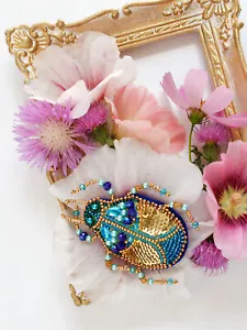 Hágalo usted mismo Kit para hacer joyas "Azurita", Broche con cuentas de semillas, Kit de bordado de cuentas - Imagen 1 de 3