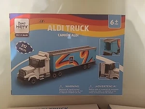 ๐ ALDI Buildable Toy Truck, Model 212 Pieces - Picture 1 of 2