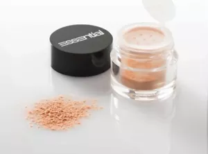 Essential Powder Eyeshadow - Picture 1 of 1